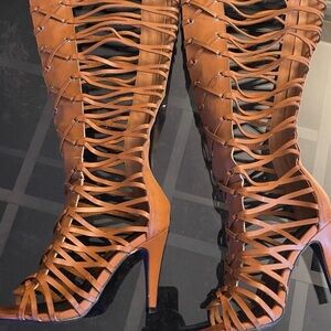 Strappy Tan Heeled Sandals (for big calf size)